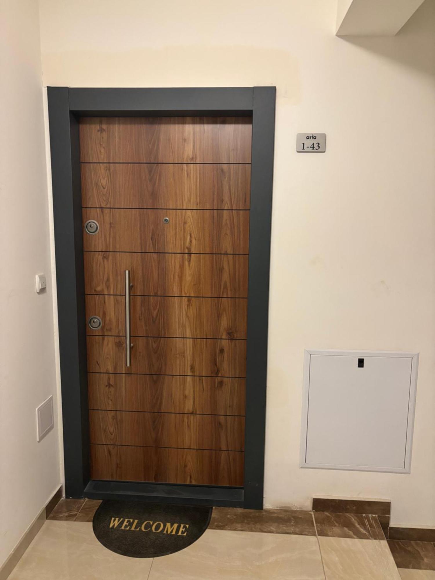 Aria Residence & Ѕра, Apartment 1-43, Level 8 ビトラ エクステリア 写真