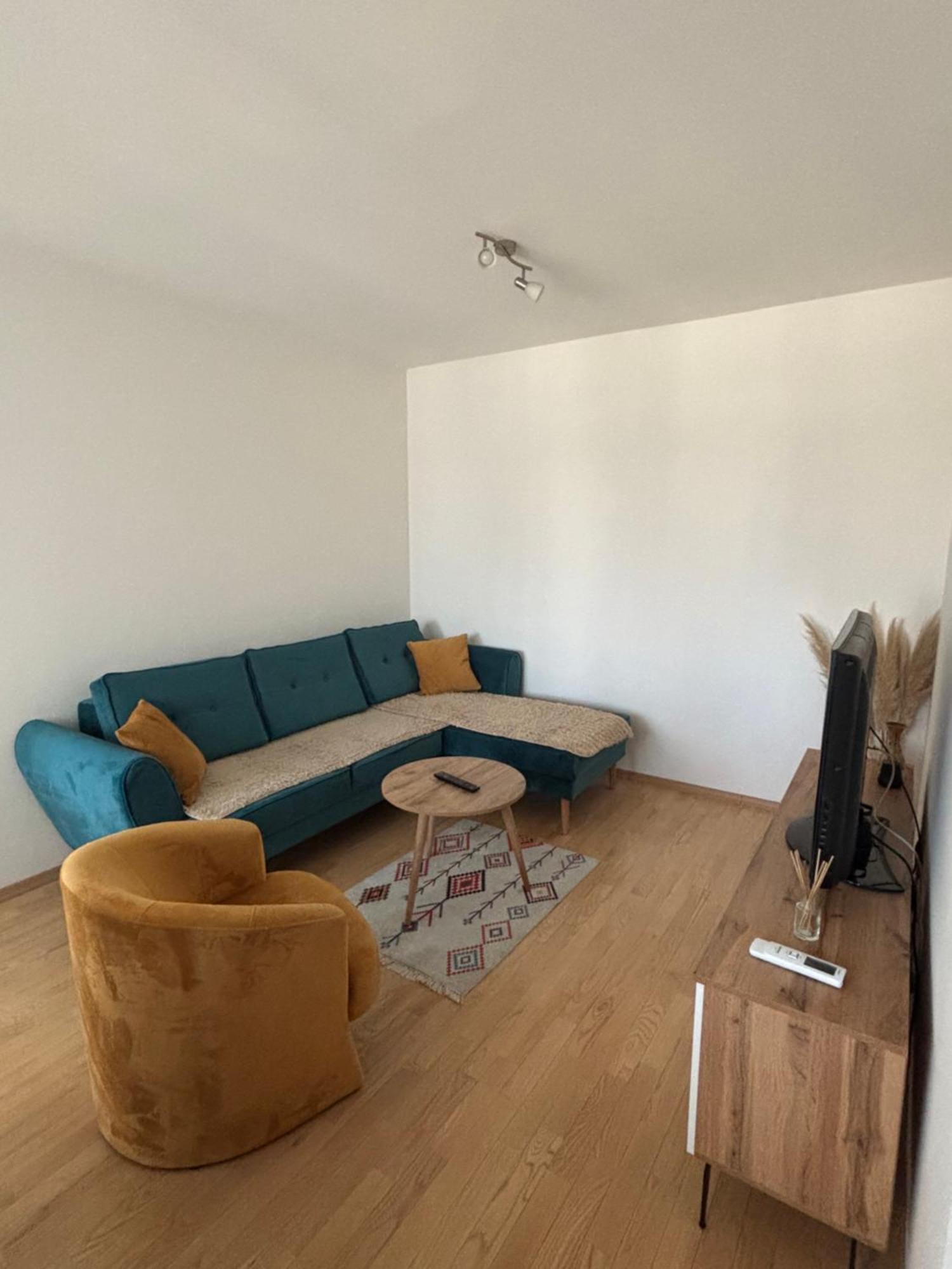 Aria Residence & Ѕра, Apartment 1-43, Level 8 ビトラ エクステリア 写真